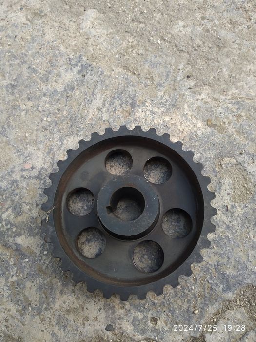 Зъбно колело горивна помпа  Опел антара Шевролет каптива opel chevrol