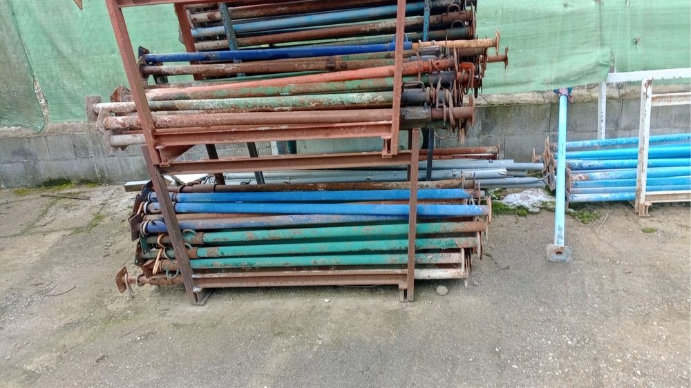 Vand popici metalici