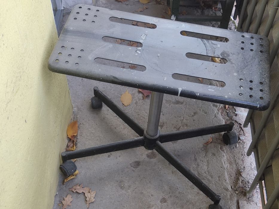 Подставка под ТВ металлическая