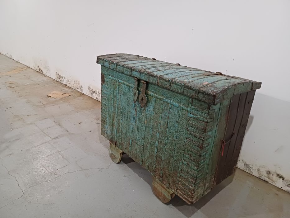 Cufăr vechi deosebit