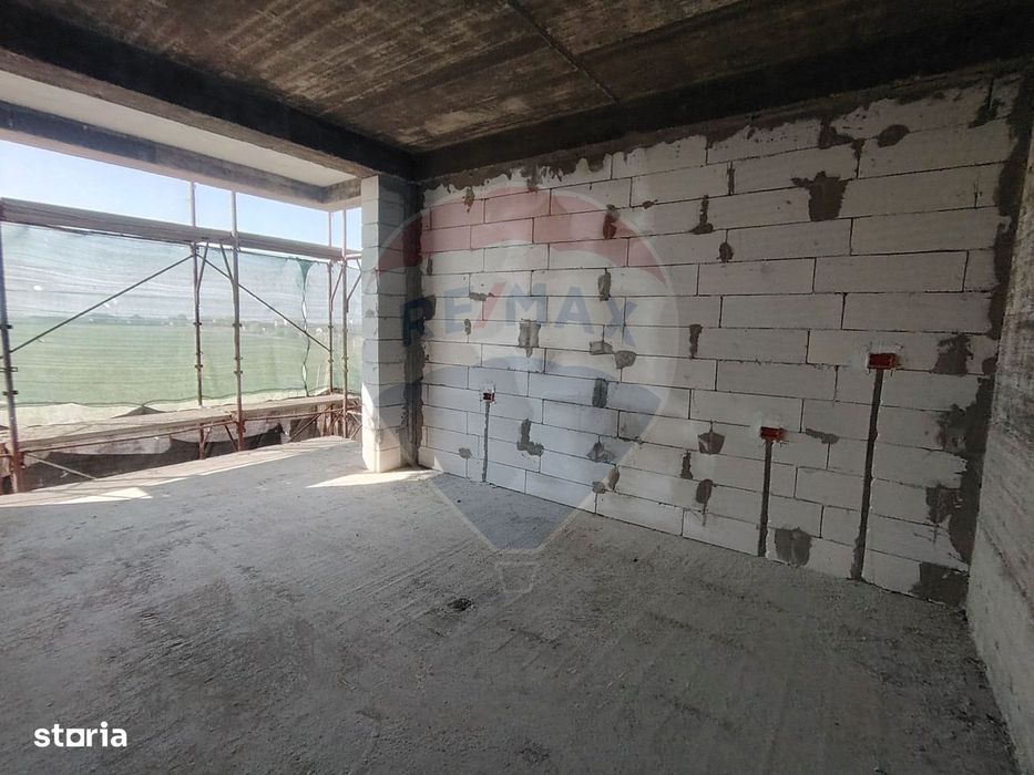 Apartament 4 camere CRANGUL PETRESTI.