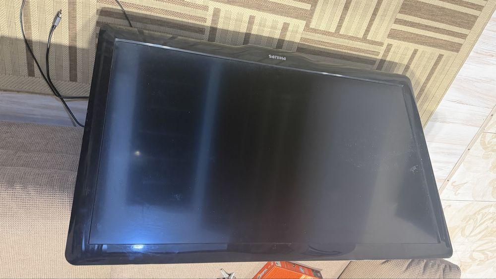 Телевизор PHILIPS