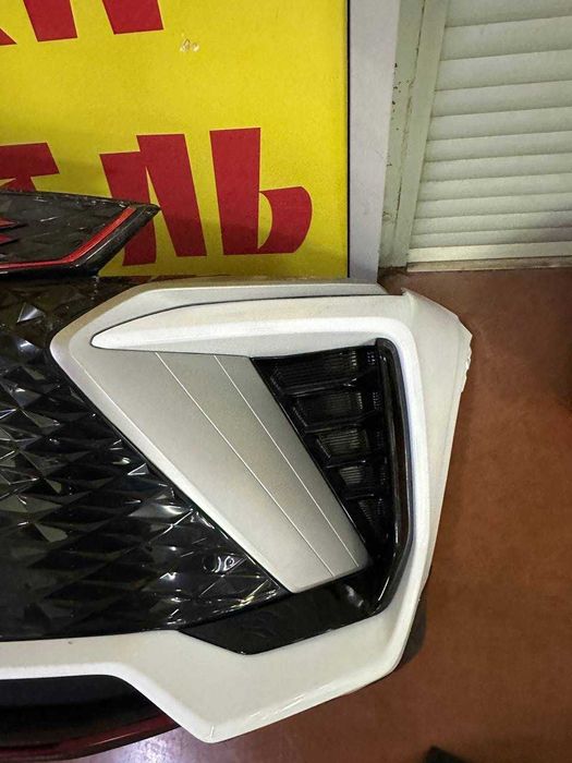 бампер передний в сборе