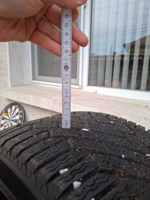 Зимни гуми Continental Viking Contact 245/ 40  R18 почти нови