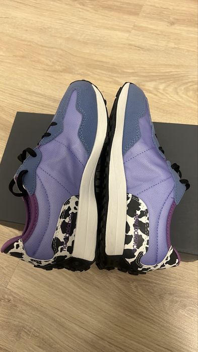 Маратонки New Balance 327 Big Kid 'Dalmatian'