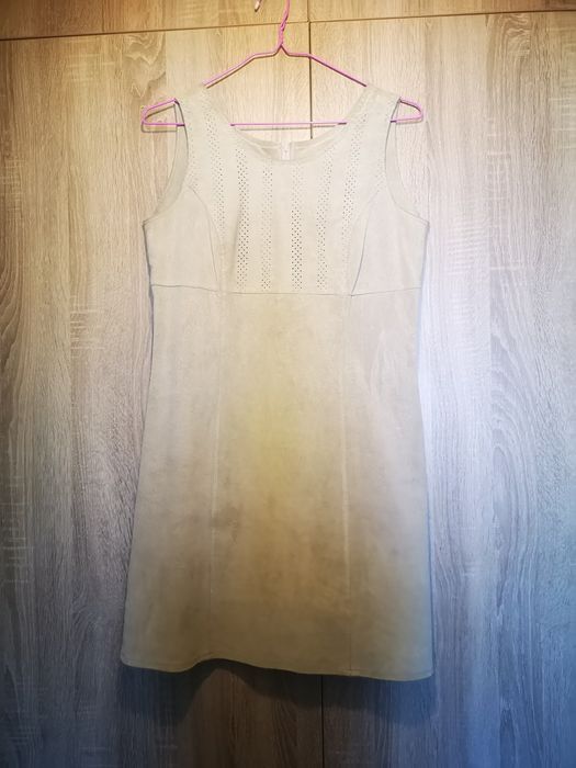 Rochie din piele intoarsa