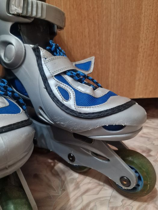 Продам ролики регулируемые
