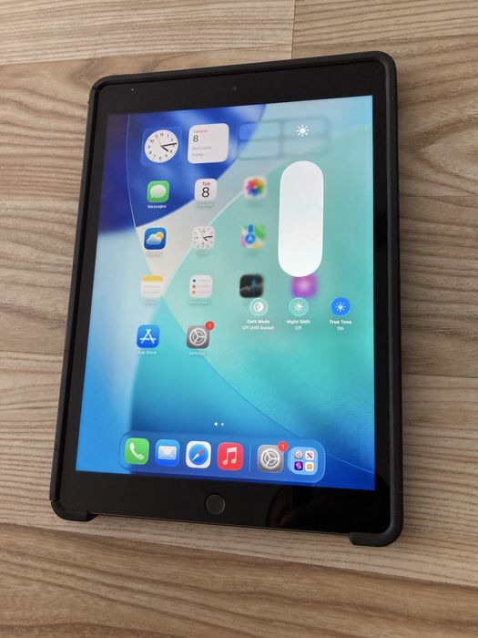 iPad Gen 8 a• 97 % Baterie
