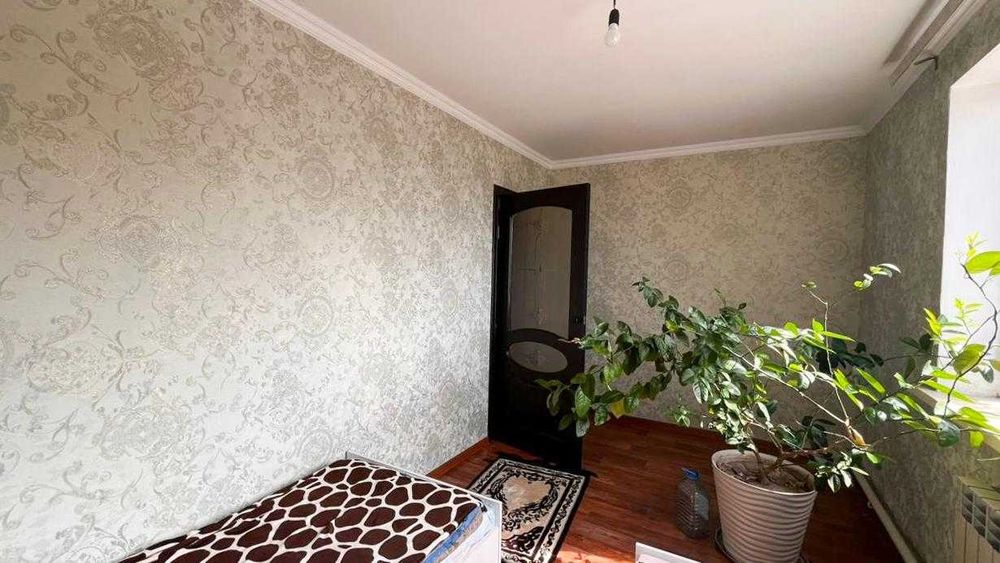 Продаю  % комнатный  дом СЗЖР