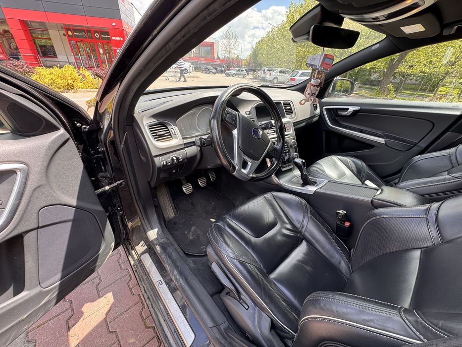 Volvo S60 D3 R-Design 2016 – Manuală – 150 CP