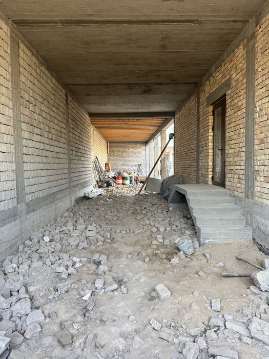 Продается дом 6 соток. 8 комнат. Бектемирский район. Ул Хусайн Байкаро