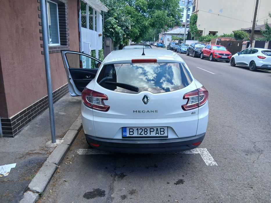 RENAULT Megane 2015 — imagine 9