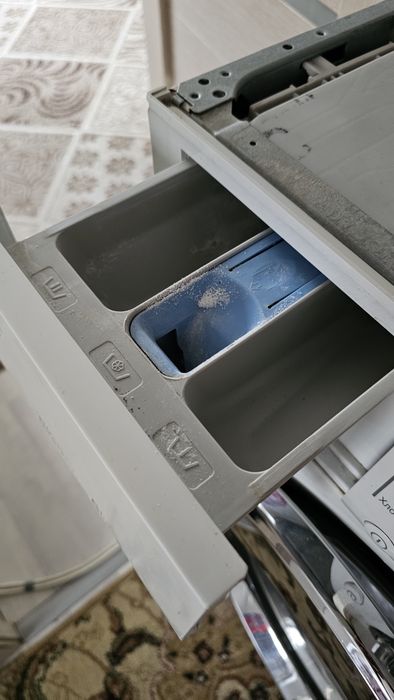 Продам стиральную машину LG