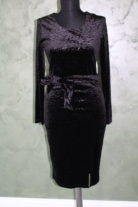 Rochie catifea neagră