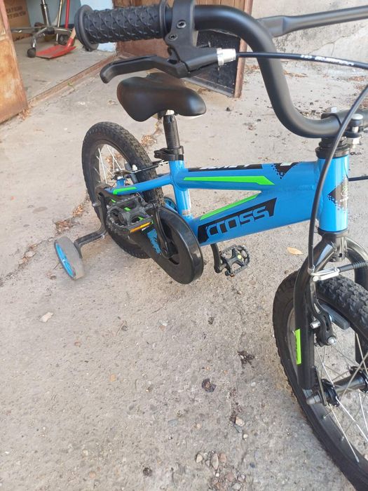 Детско колело с помощни