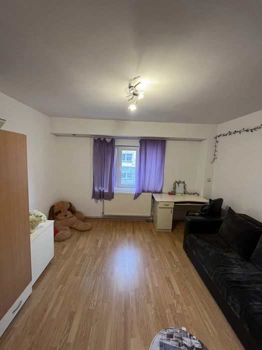 Vand Apartament 3 Camere Central 85mp