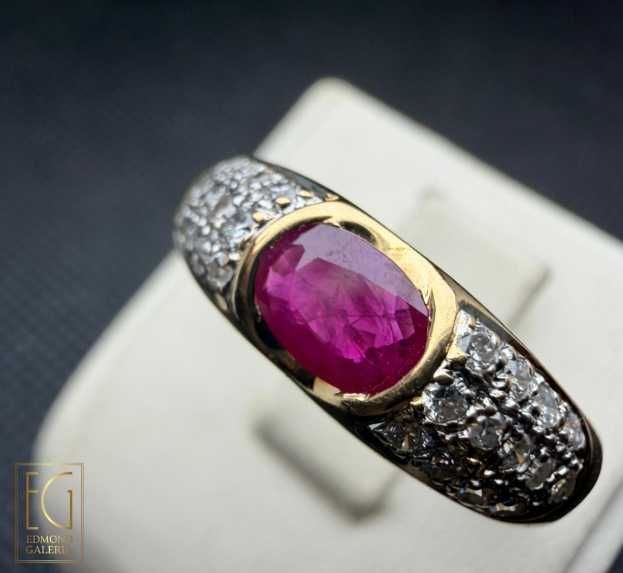 Inel din aur, decorat cu rubin și diamante