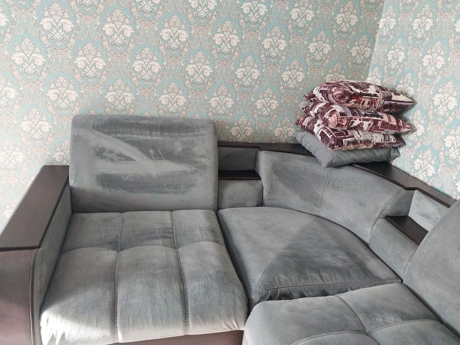 Продаю угловой диван
