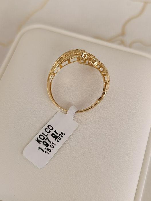 Золотое кольцо Турецкая модель проба 585,вес 1,97 гр, размер 19,5