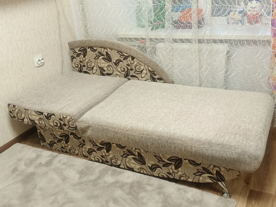 Диван - кровать раскладывающая
