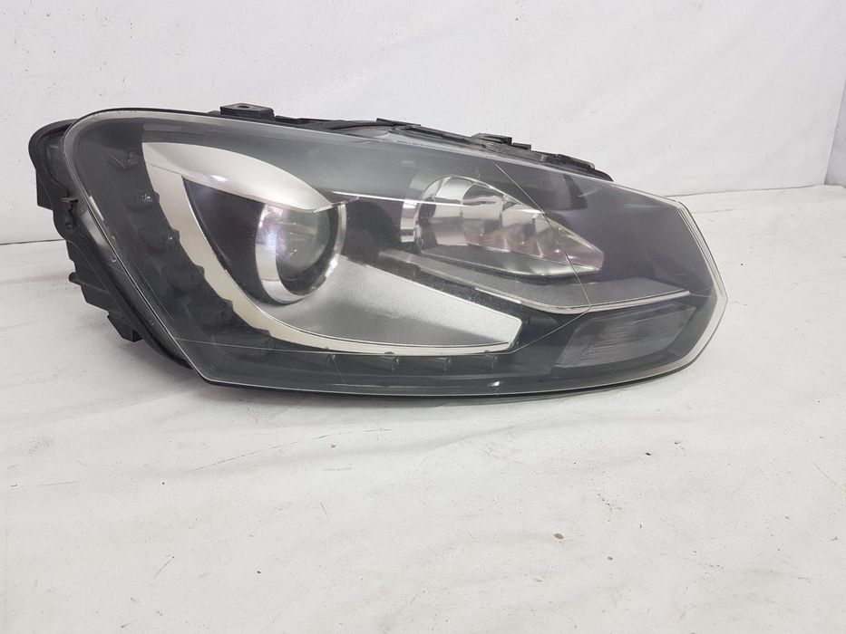 Far dreapta xenon led VW Polo dupa 2009
