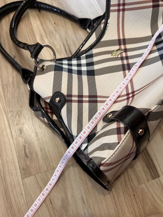 Burberry Geanta in carouri