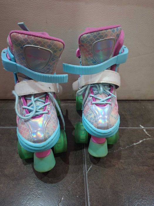 Комплект ,тротинетка и ролкови кънки(30-33 н)