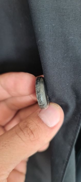 Продам плащ Hugo boss