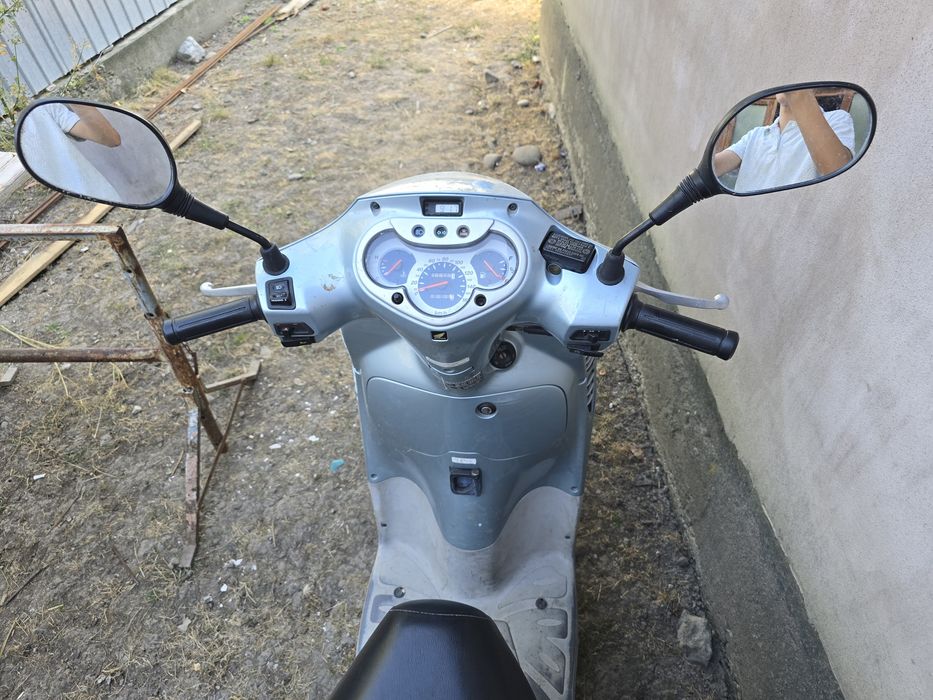 Vând Scuter Honda SH150
