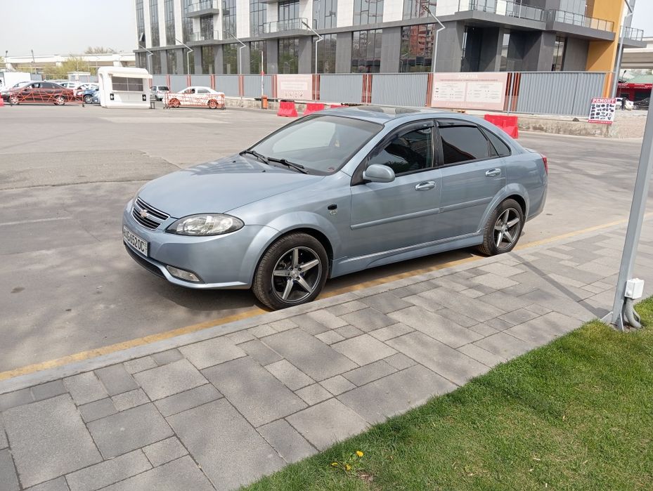 Не спеша продаю лассети