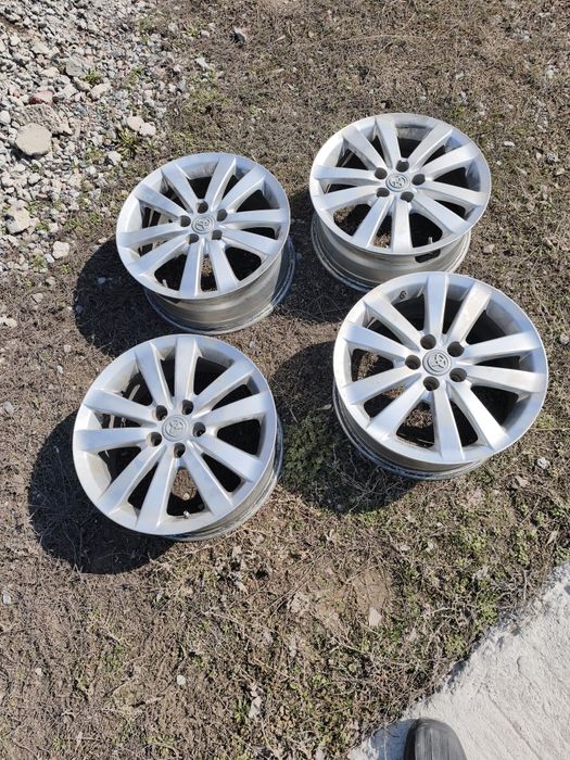 Продам диски на Тойота