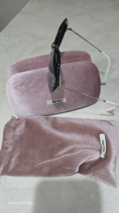 Оригинални дамски слънчеви очила Miu miu