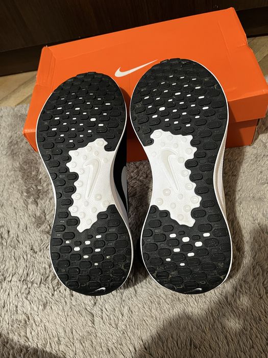 Мъжки обувки Nike Revolution 7