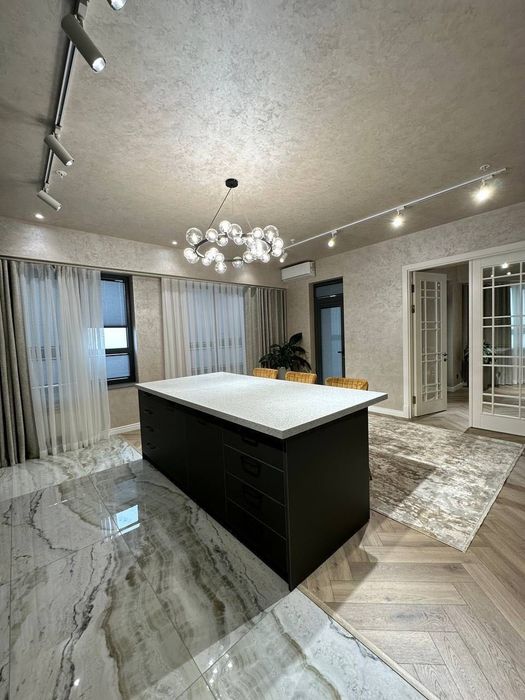 Akay City Продается Пентхаус ул.К.Ниязова, Дархан, метро Х.Алимджана