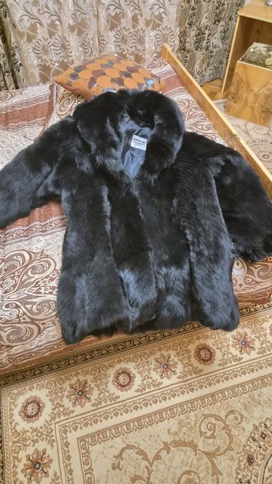 Haina de blana neagra