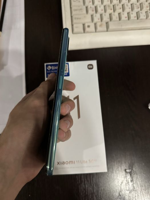 Xiaomi Mi 11 lite 5G Ne 8+8/ 128 GB karobka dokument