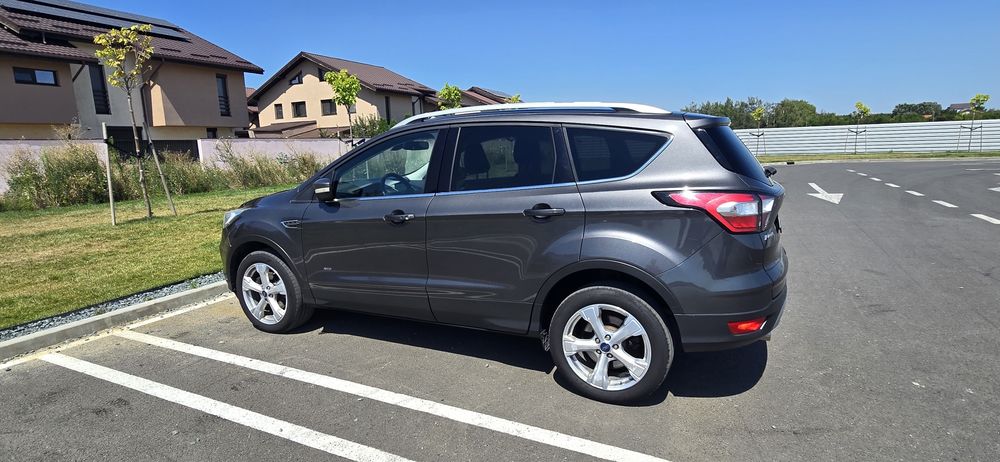 FORD Kuga 2017 — imagine 2