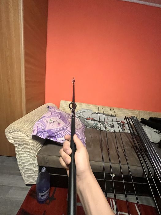 Vand doua lansete 3,90 cu tot cu mulineta