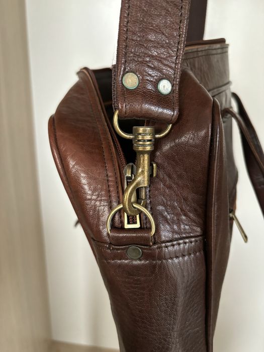 Чисто нова чанта, естествена кожа