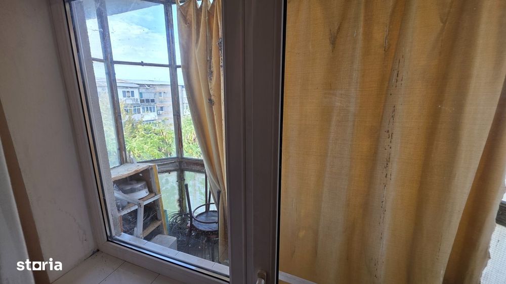 Vand ap cu 3 camere str. Musetelului