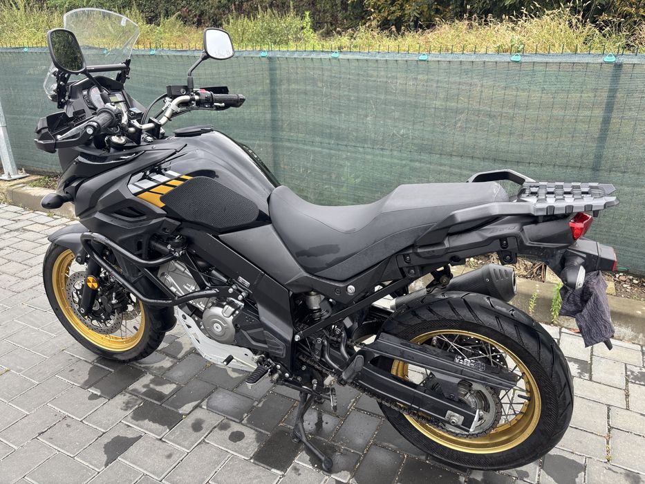 suzuki DL650 XT v strom