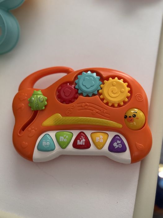 Lot jucarii in stare buna si antepremergator nou sigilat