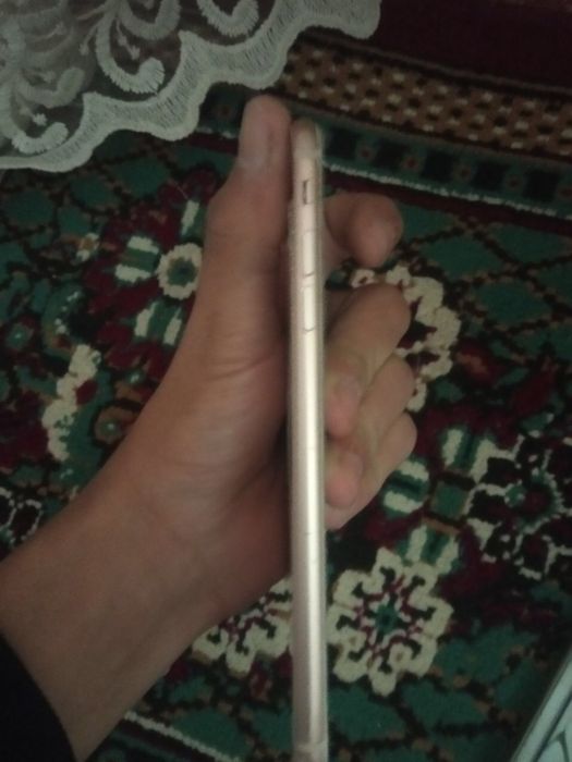Iphone 8 plus holati yaxwi