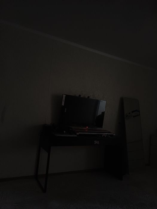 Стол письменный Ikea икеа икея Micke