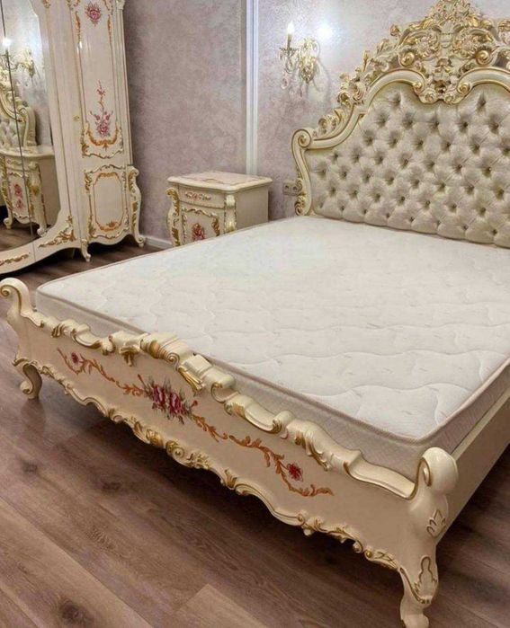 Спальный гарнитур Малайзия