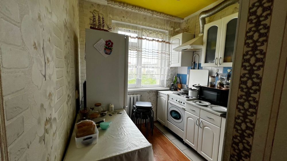 Продам 2х ком кв раен космос