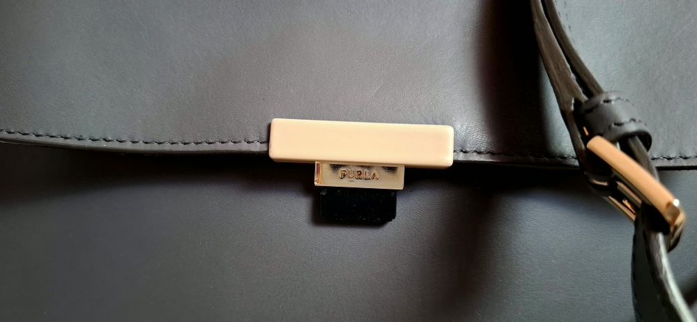 Дамска чанта Furla