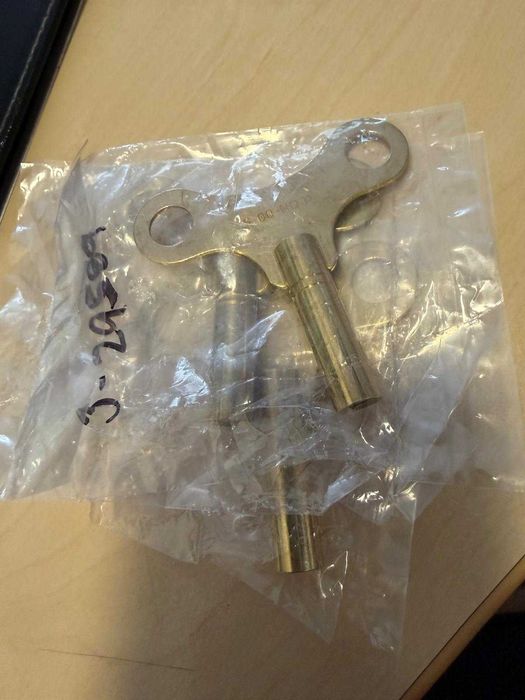 Cheie de intors ceas