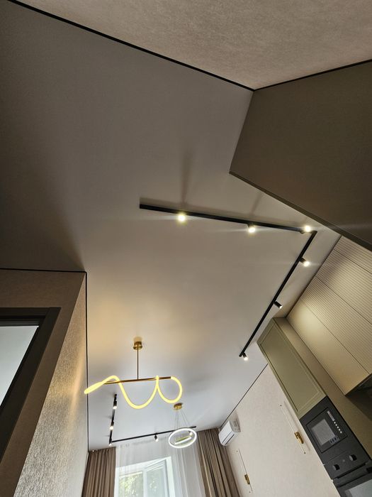 Натяжные потолки