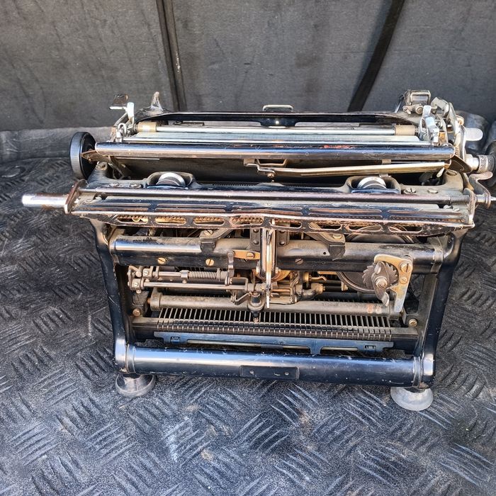 Стара пишеща машина continental made in Germaniy -1954 г